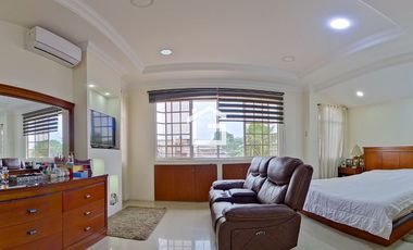 Casa con Suite y Oficina en Venta cerca del Centro de Machala | Ideal para Vivir y Emprender