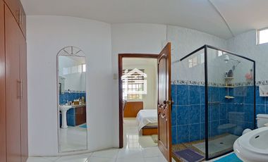 Casa con Suite y Oficina en Venta cerca del Centro de Machala | Ideal para Vivir y Emprender