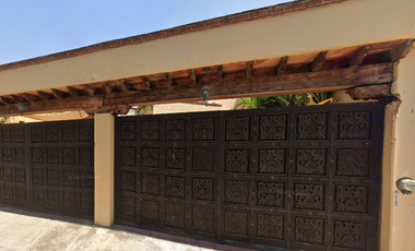 CASA EN BUGAMBILIAS FRACCIONAMIENTO BRISAS DE CUAUTLA, MORELOS, REMATE.