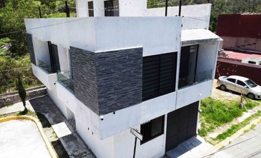 Casa en Venta en Lomas de Coacalco, Coacalco de Berriozabal.