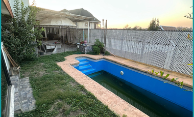 Venta Amplia Casa Con Piscina Lomas San Andrés