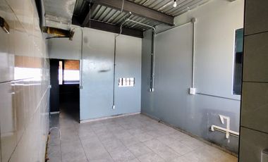 LOCAL EN VENTA PLAZA AVANZZA, AV. EL JACAL