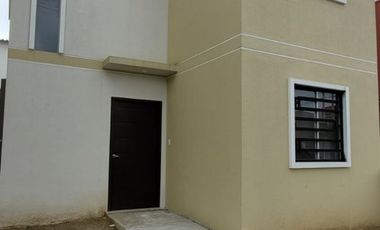 CASA DE ESTRENO SEMI-AMOBLADA (VIA A LA COSTA PASEO DEL SOL 4)