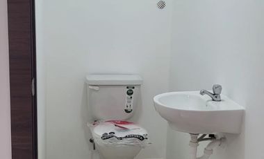 CASA DE ESTRENO SEMI-AMOBLADA (VIA A LA COSTA PASEO DEL SOL 4)