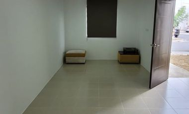 CASA DE ESTRENO SEMI-AMOBLADA (VIA A LA COSTA PASEO DEL SOL 4)