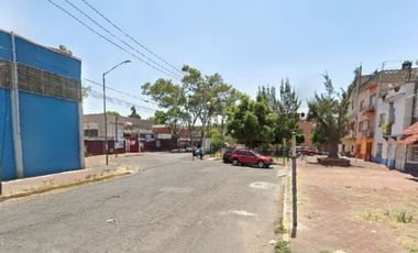 CASA EN COL. MICHOACANA, VENUSTIANO CARRANZA, CDMX.