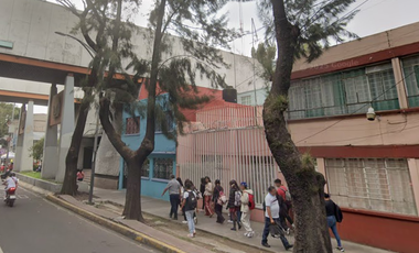 CASA EN COL. MICHOACANA, VENUSTIANO CARRANZA, CDMX.