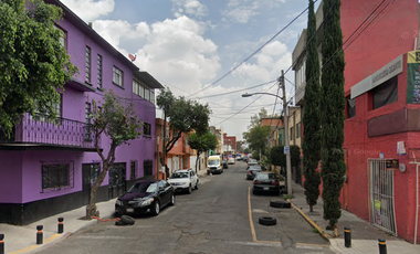 CASA EN COL. MICHOACANA, VENUSTIANO CARRANZA, CDMX.