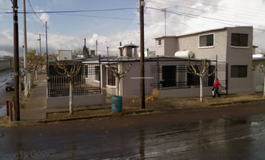 HERMOSA CASA EN REMATE, EXCELENTE UBICACION Y OPORTUNIDAD UNICA. ADQUIERELA CON UN SUPER DESCUENTO