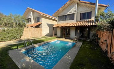 Linda casa en Olmué