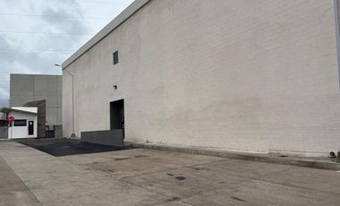 RENTA BODEGA INDUSTRIAL SALIDA A JUAREZ CON 10 METROS ALTURA
