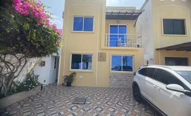 EN PORTON DEL MAR VENDO CASA REMODELADA 4 SUITES INDEPENDIENTES