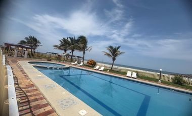 EN PORTON DEL MAR VENDO CASA REMODELADA 4 SUITES INDEPENDIENTES