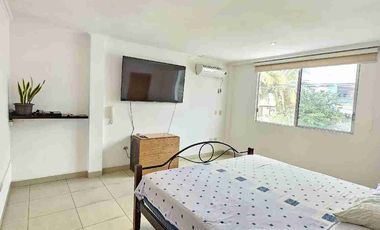 CASA DE VENTA O ALQUILER
EN LAS CUMBRES - JARDIN DE LOS CEIBOS