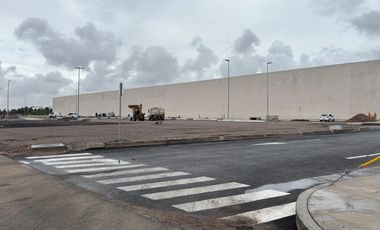 LOCAL COMERCIAL DENTRO DE PLAZA COMERCIAL AL NORTE SOBRE AVE TECNOLOGICO