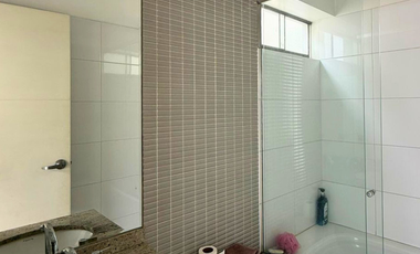 SE ALQUILA EXCELENTE DUPLEX EN CONDOMINIO, SURCO