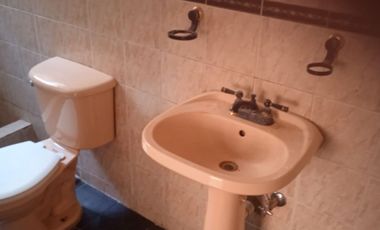 Venta de Casa Rentera en Obrero Independiente, Loma de Puengasí