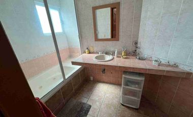 Casa sola en Ampliación Bugambilias Jiutepec