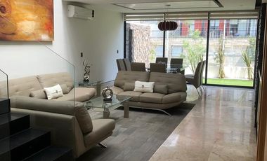 RESIDENCIA EN VENTA EN VALLE REAL