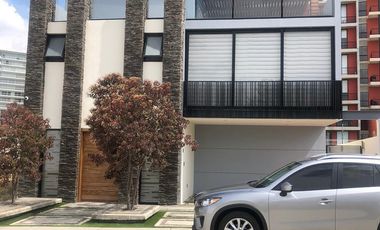 RESIDENCIA EN VENTA EN VALLE REAL