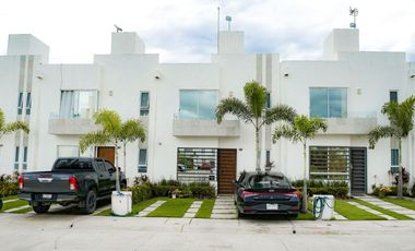 Casa en venta en Bahía de Banderas: 3 recámaras y casa club en condominio Altavela