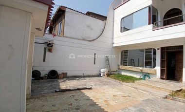 ‼️ VENDO CASA COMO TERRENO EN SURCO‼️