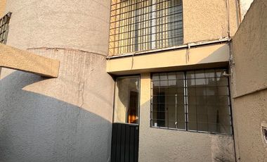 Venta Casa en Fraccionamiento con Vigilancia Residencial Acoxpa