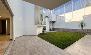 Casa en Renta de Lujo en Col. Colomos Providencia, Guadalajara