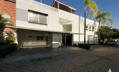 Casa en Renta de Lujo en Col. Colomos Providencia, Guadalajara