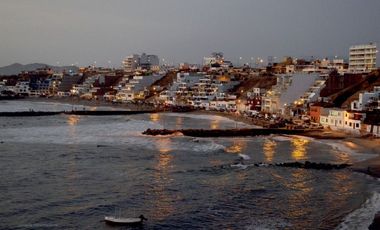 VENDO  PROYECTO INMOBILIARIO APROBADO CON 21 DPTOS. - PLAYA SAN BARTOLO