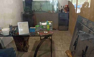 Local comercial sobre Av. Mariano Otero.