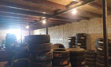 Local comercial sobre Av. Mariano Otero.