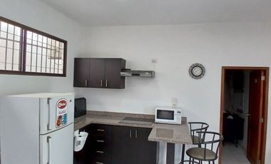 CASA RENTERA EN URDESA CENTRAL DE 3 SUITES INDEPENDIENTES.