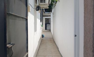 CASA RENTERA EN URDESA CENTRAL DE 3 SUITES INDEPENDIENTES.