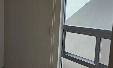 HERMOSO DEPARTAMENTO DE 2 PISOS EN TOWNHOUSES