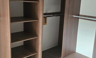 HERMOSO DEPARTAMENTO DE 2 PISOS EN TOWNHOUSES