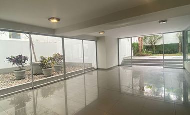 ALQUILER FLAT, A 02 CUADRAS DEL MALECON