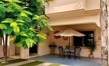 Casa en Venta en Villa California, Tlajomulco | 3 Recámaras, Cochera 2 Autos, Patio Privado | Zona Segura