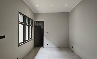 RUMAH BARU RENOVASI PERUMAHAN EXCLUSIVE TAMAN MUTIARA CIBABAT CIMAHI