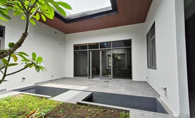 RUMAH BARU RENOVASI PERUMAHAN EXCLUSIVE TAMAN MUTIARA CIBABAT CIMAHI