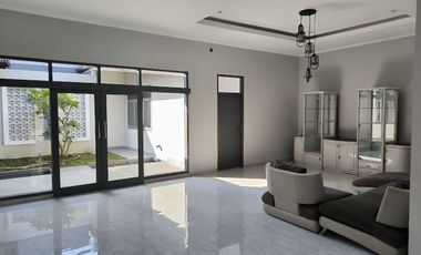 RUMAH BARU RENOVASI PERUMAHAN EXCLUSIVE TAMAN MUTIARA CIBABAT CIMAHI
