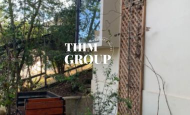 SE ARRIENDA CASA EN AMPLIO Y VERDE TERRENO EN LOS ALMENDROS