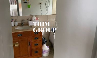 SE ARRIENDA CASA EN AMPLIO Y VERDE TERRENO EN LOS ALMENDROS