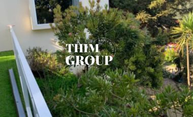 SE ARRIENDA CASA EN AMPLIO Y VERDE TERRENO EN LOS ALMENDROS
