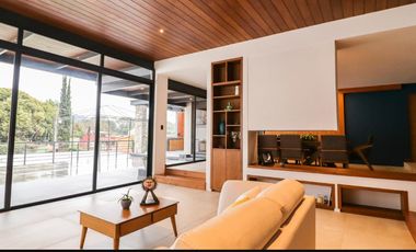 CASA 4 RECAMARAS- EN PATZCUARO MICHOACAN