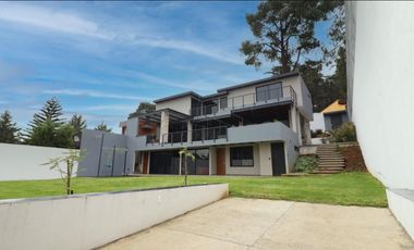 CASA 4 RECAMARAS- EN PATZCUARO MICHOACAN