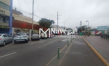 OFICINA EN VENTA EN JIRON CASTILLA EN MERCADO MAGDALENA - FRENTE AL PARQUE TUPAC AMARU
