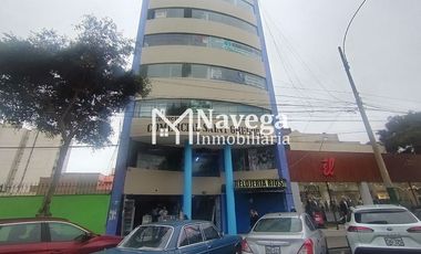 OFICINA EN VENTA EN JIRON CASTILLA EN MERCADO MAGDALENA - FRENTE AL PARQUE TUPAC AMARU