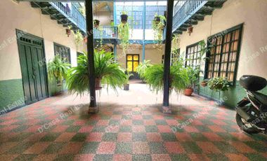 Vendo Casa - Hostal  Amoblado es Patrimonial 38 habitaciones