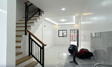 TOWNHOUSE FOR SALE IN MALIGAYA PARK SUBD. QUEZON CITY